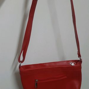 Red Lightweight, Flat Slingbang With Three Zippers