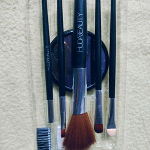 Huda Beauty Make Up Brush