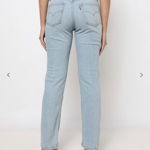 Levis Low Pitch Straight Heavily Washed Jeans