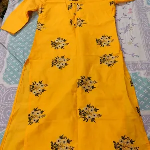 Yellow 🟡 Kurti