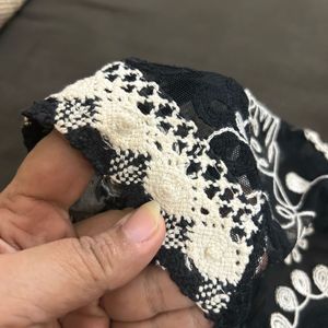 Lace,Net And Embroidered Shrug For Girls Of 5-7 Yr