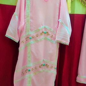 New Pakistani V Neck Kurta Set 💞