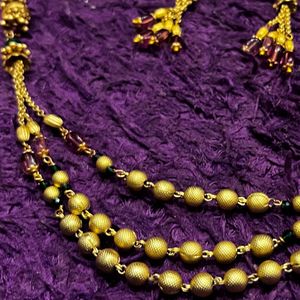 Golden Radiance: Chain & Earrings Set**