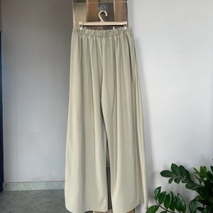 Wide Leg Stretchable Pants