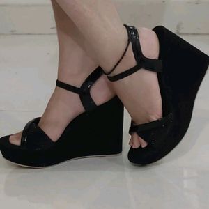 Shoetopia Black Heel Sandal