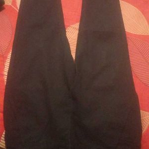 A Casual Black Jeans From Urbano