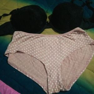 Bra And Panty Set Available To Use