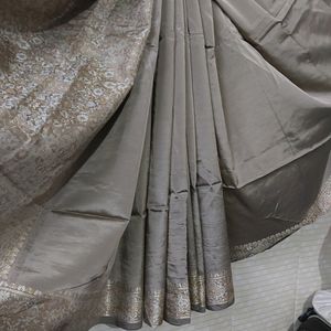 Beautiful Grey 🩶 Silk Saree Without Blouse