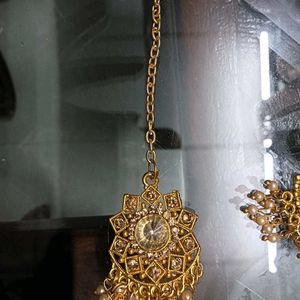 Golden Maangtika And Necklace