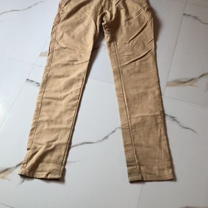 Straight fit chino for men