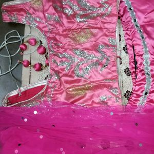 pink lahenga Choli With Net Dupatta