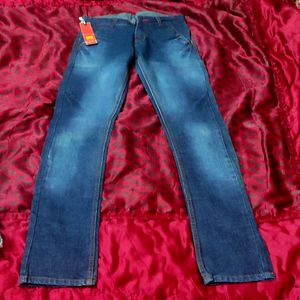 Blue Denim Jeans Pant For Men's Stain On Folding L