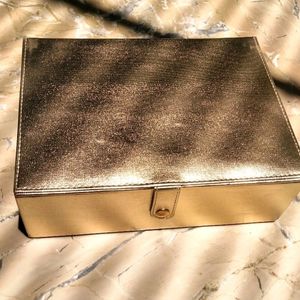 Lakme Vanity Box Mekeup Bo