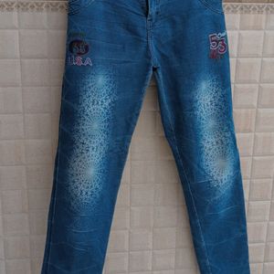 Unisex Slim Jeans