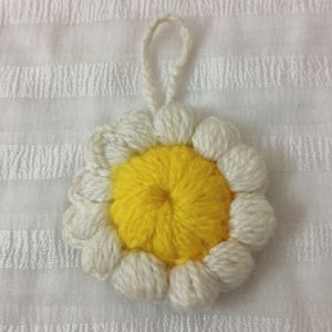 crochet Daisy Key Chain 🌻