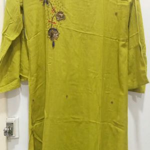 Mehendi Green Kurti