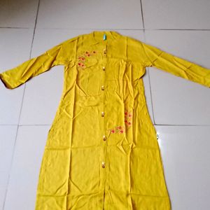 Yellow Kurta With Pink Embroidery, Front Slit