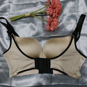 Beautiful Paded Bra With Front And Back Lock