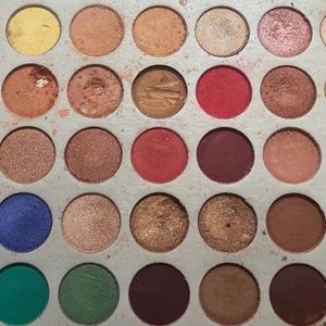 The Jaclim Hill Pallete Eye Shadow