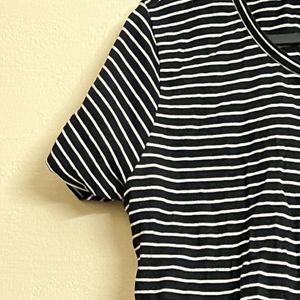 Black And White Stripped Tshirt