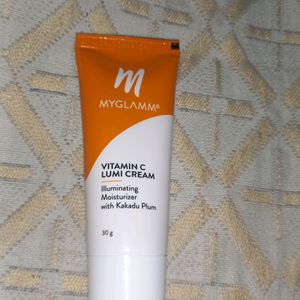 Myglamm Lumi Cream