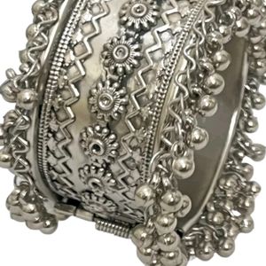 Metal Traditional Oxidised Silver Bangle /Bracelet