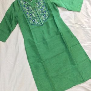 Beautiful Embroidered Kurta ✨🧚🏻‍♀️💚🫠