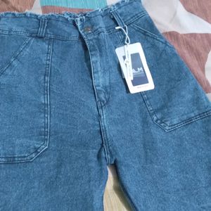 Straight Fit Jeans 👖 For Women