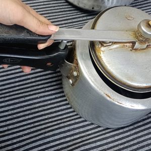 Alluminium Pressure Cooker