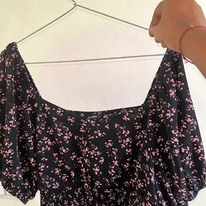 CLEARANCE SALE!!! BlacK FLORAL TOP