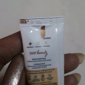 JUST HERBS ANTI-BLEMISH CREAM