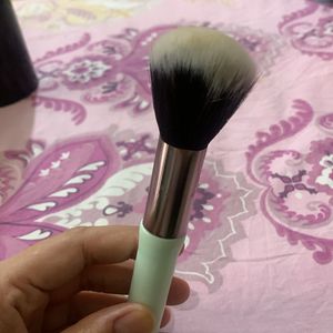 Makeup Brush