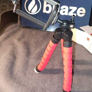 New Tripod From bllaze With phone Holder