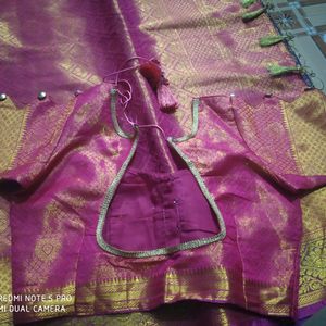 Beautiful Kanjivaram Saree With Blouse