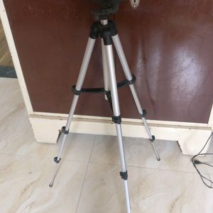 Tripod Mobile and Camera Stand