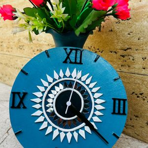 lippan wall clock