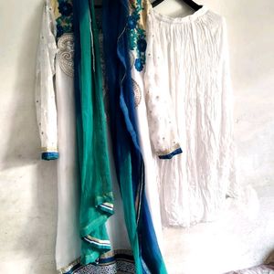 Pakistani Kurta Set For Women And Girls Size Issue