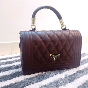 Prada Luxary Handbag 👜