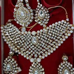 Bridal Jewellery Set With Side Jhumar