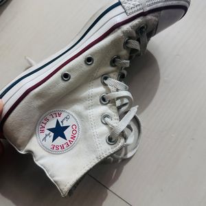 Converse Chuck taylors