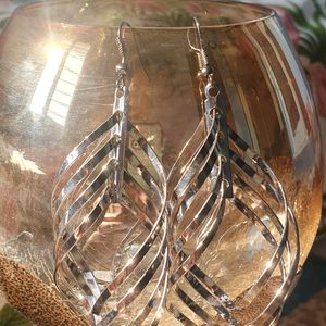 Modern Silver Shinning Dangling Women Earing