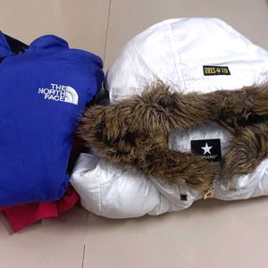 3 Jackets North Face + Converse + Karl Max.