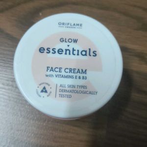 Glow Essential Face Cream