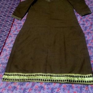 A Mauve Colour Suit With Chunri