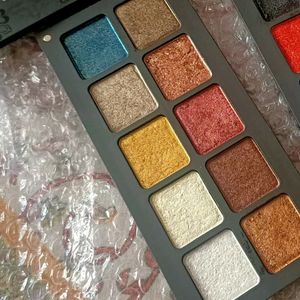 Forever 52 Metallic Eye Pallet