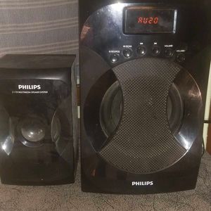 Philips Speaker With 2 Supporters