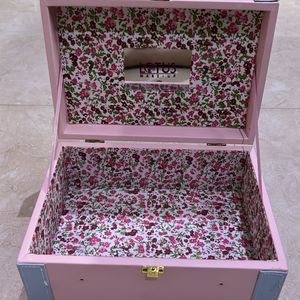 Makeup Storage box