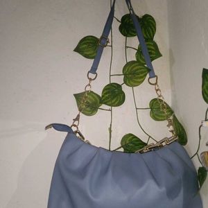 Stylish sling bag