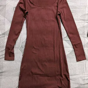 Ribbed Mauve Full Sleeved Bodycon Dress