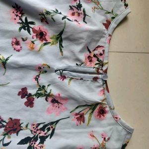 Floral Top In XL Size.